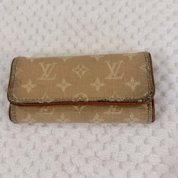 Vintage Louis Vuitton Key Holder - Picture 1 of 3